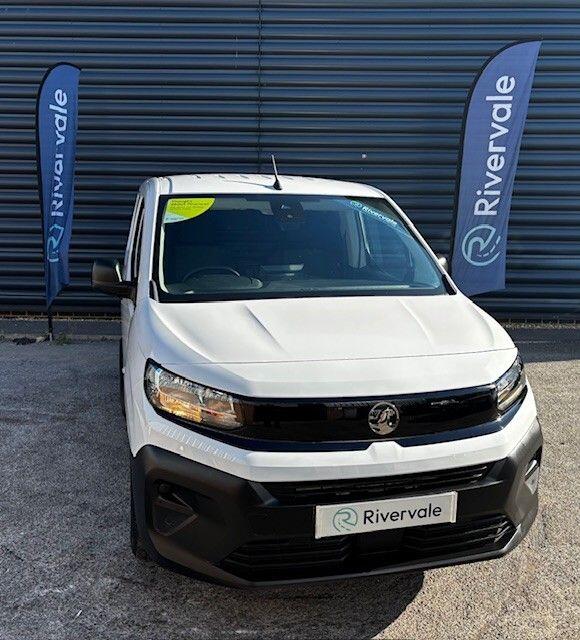 Vauxhall Combo image 3